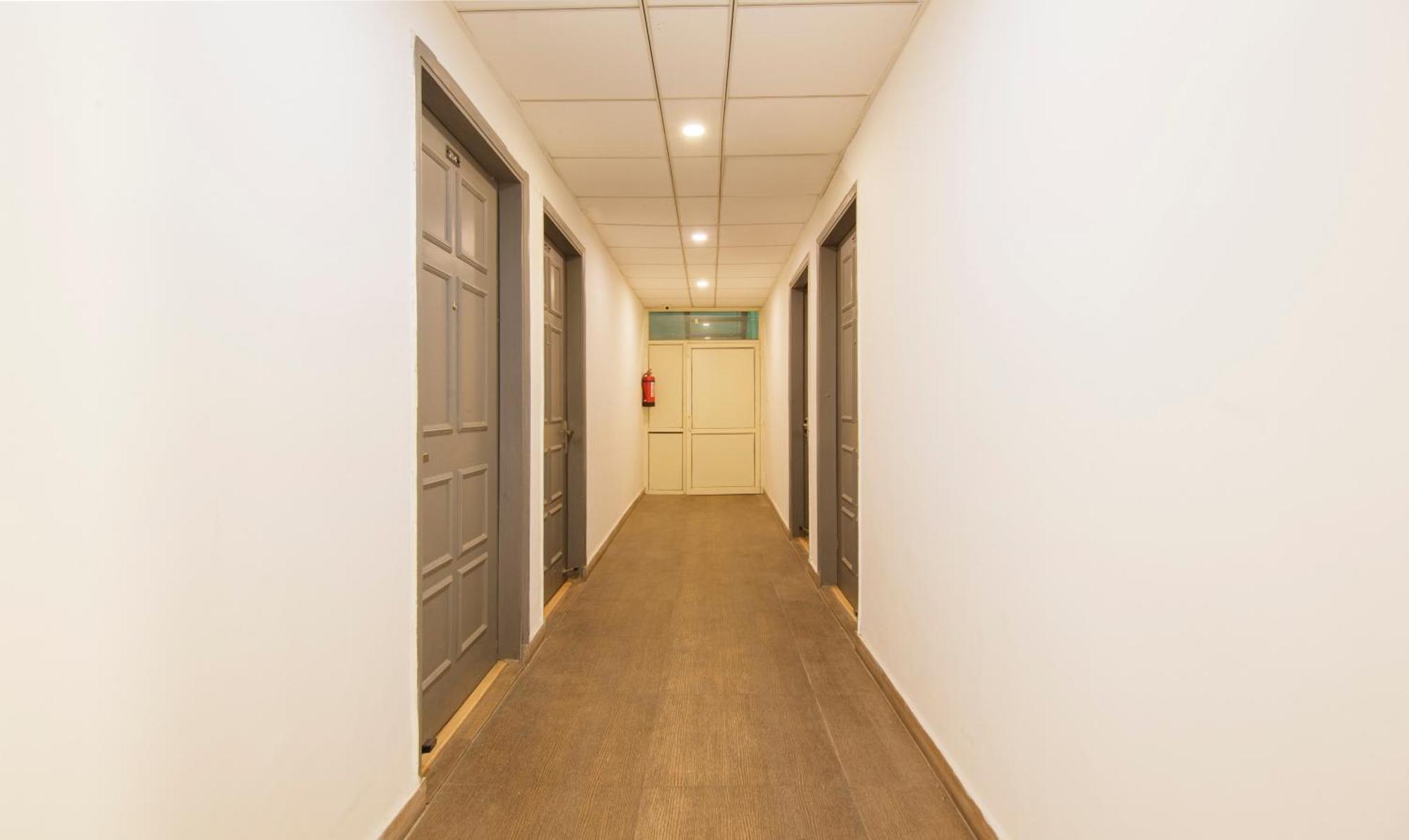 Treebo Noida Express Hotel Eksteriør billede